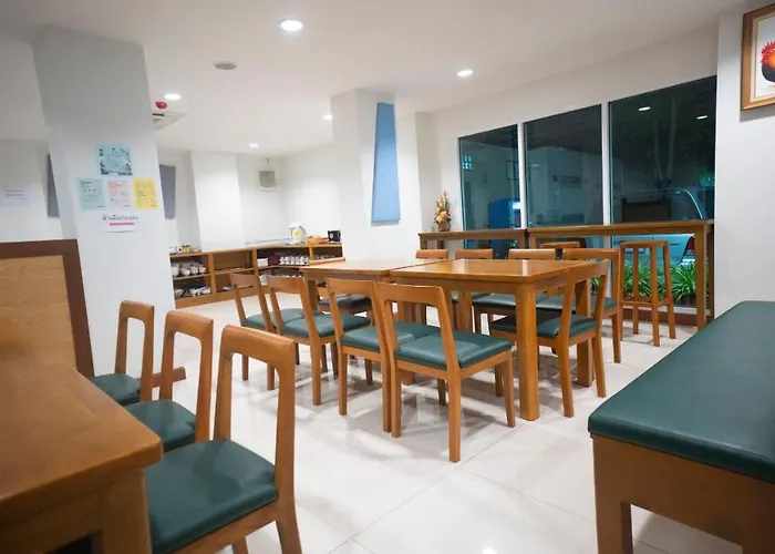 The Willing Hotel And Residence